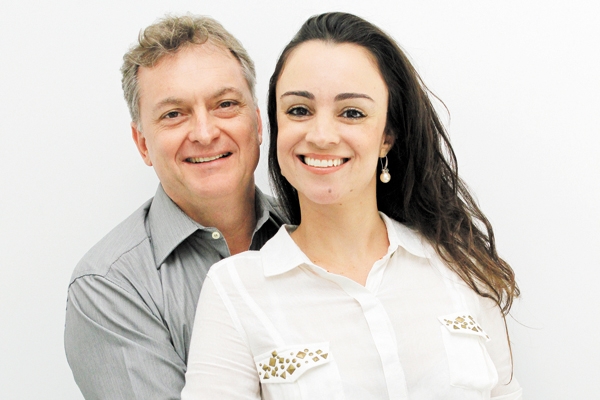 Vamos antecipando nosso abraço aos queridos Marcelo e Tatiane, que se unem em casamento no próximo sábado, 1º de junho, em cerimônia marcada para as 19h45 no Espaço Dom Pedro. Marcelo Viotto é filho do Alcides Viotto e da saudosa Wanilda Sintoni Viotto. A